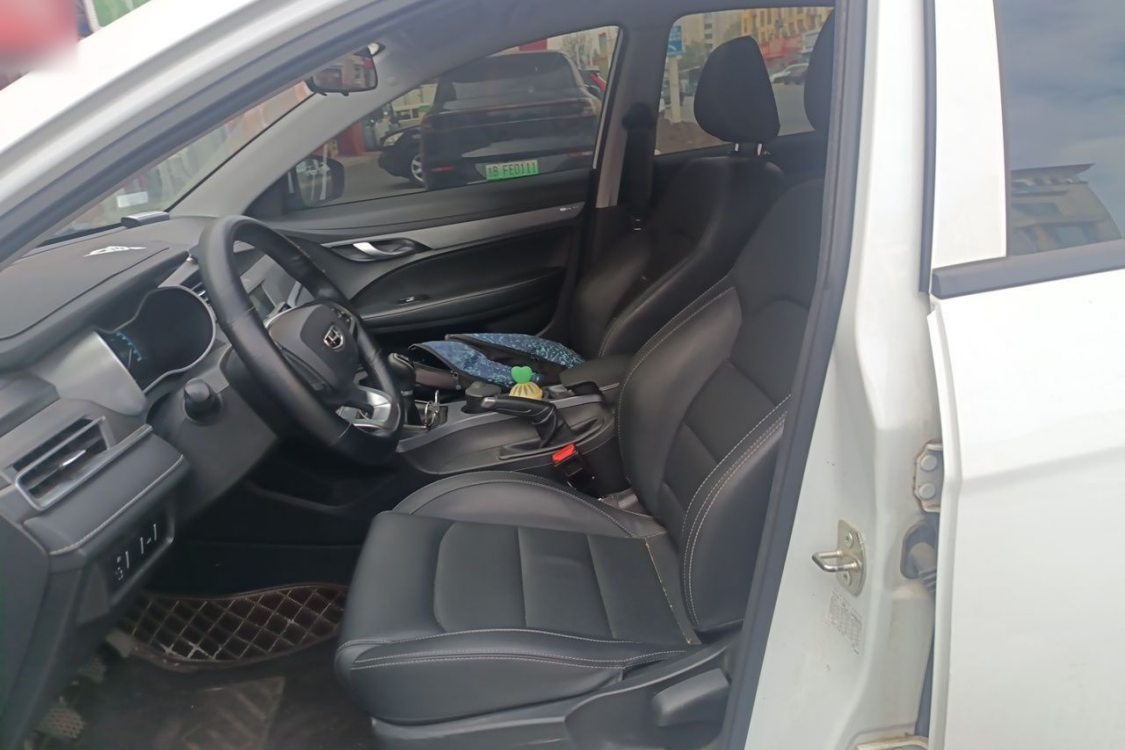 GEELY Emgrand 2021 #18 GEELY Emgrand 2021 car image #18