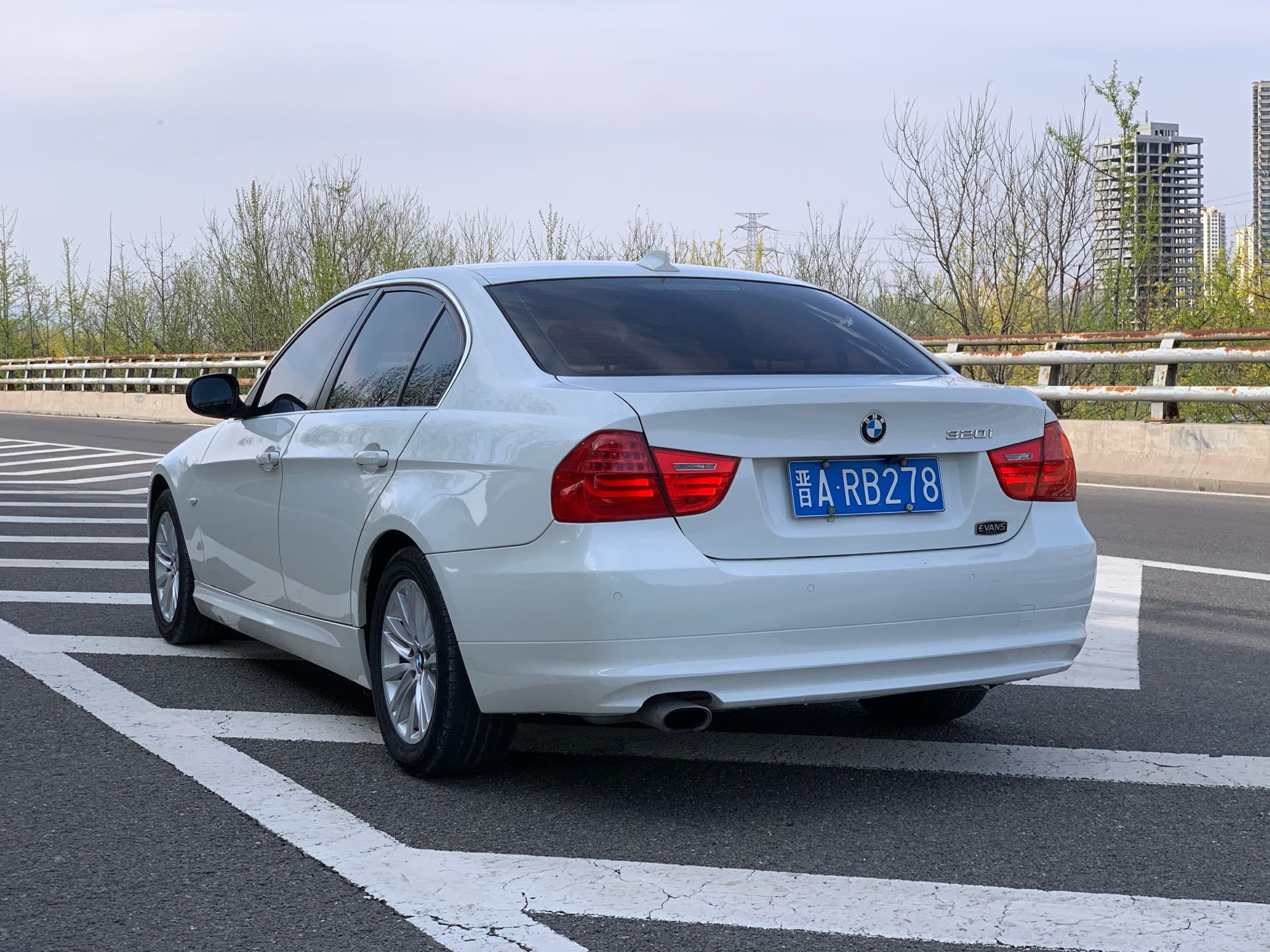 BMW 3 Series 2012 immagine di auto #8