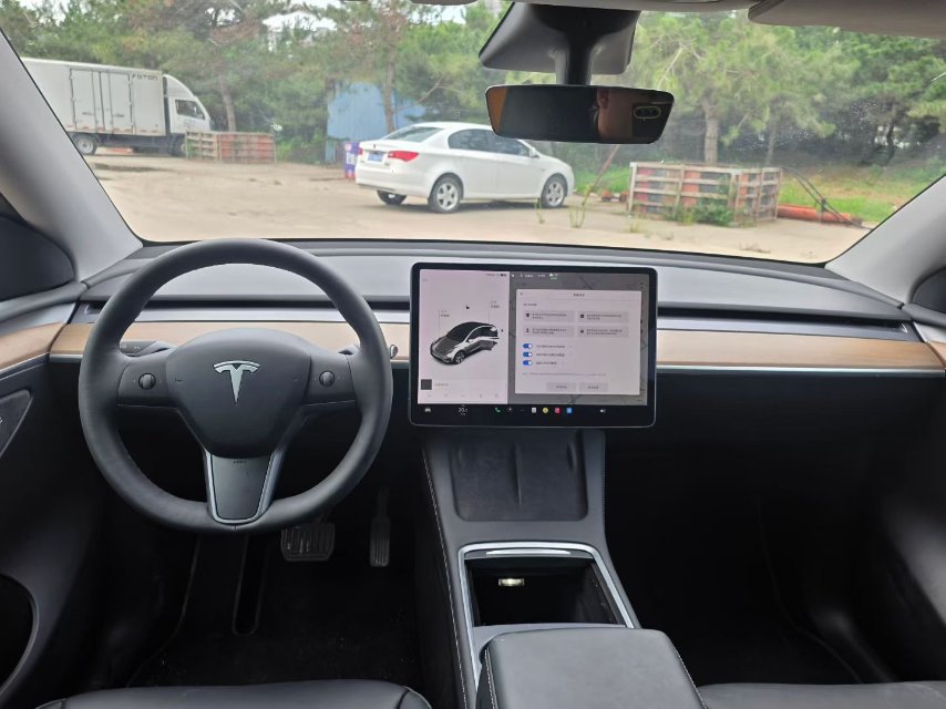 Tesla Model Y 2021 #3 Tesla Model Y 2021 car image #3