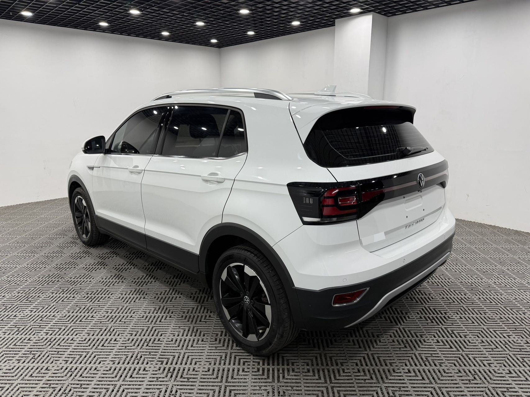 Volkswagen Tacqua 2023 изображение автомобиля #9