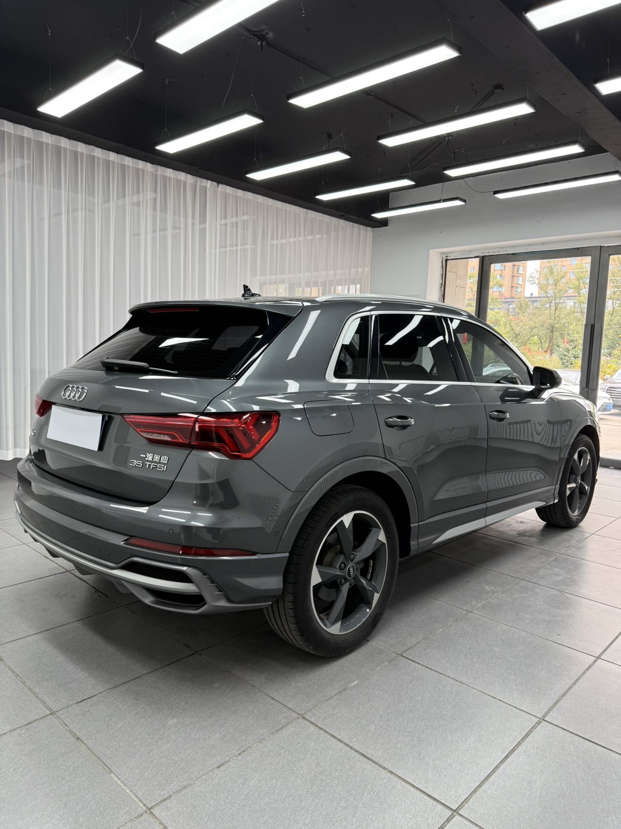 2022 car image #3