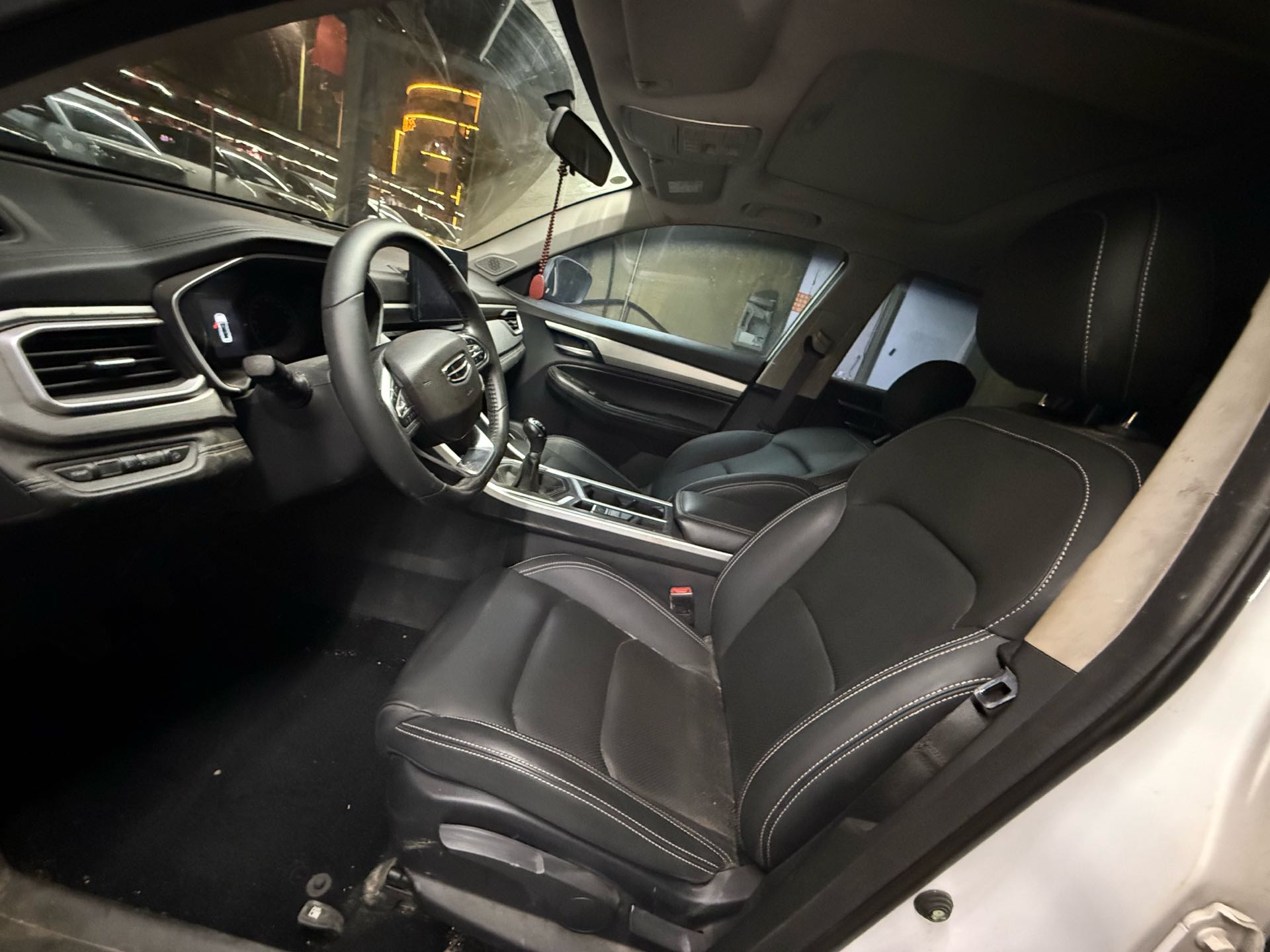 GEELY Vision X6 2021 изображение автомобиля #3