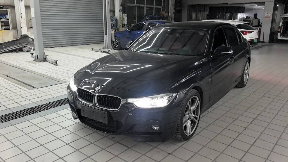 BMW 3 Series 2017 BMW 3 Series 2017 car image