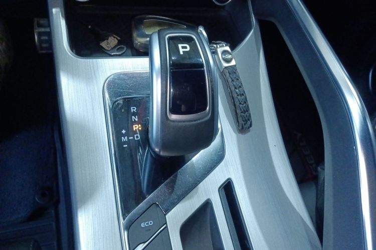 GEELY Coolray 2019 car image #16