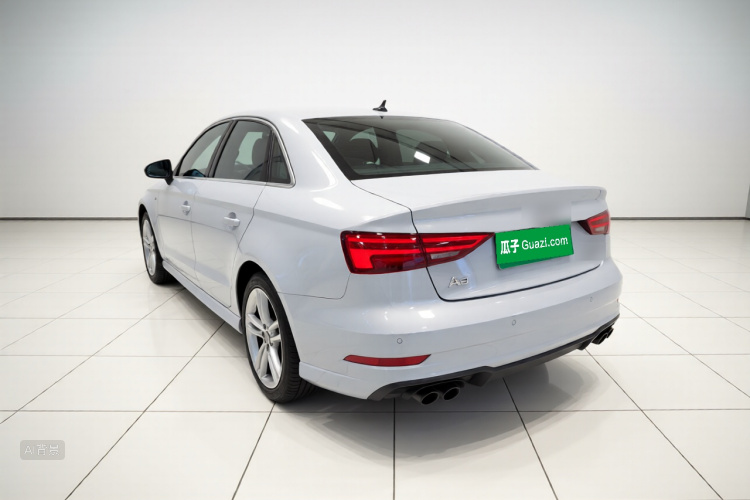 Audi A3 2019 car image #5