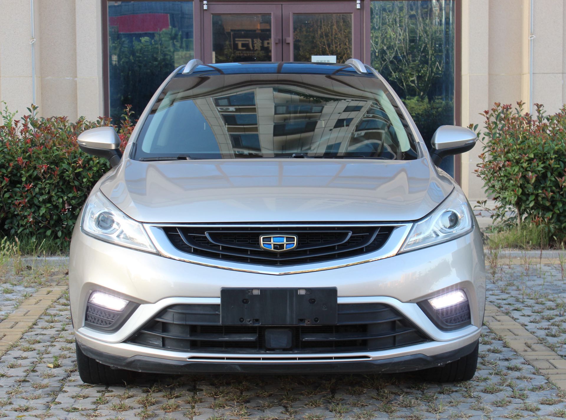 GEELY Emgrand GS 2016 car image #2