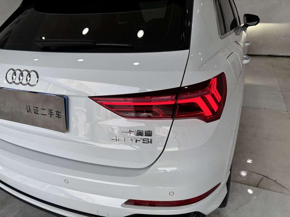 Audi Q3 2025 صورة سيارة #11