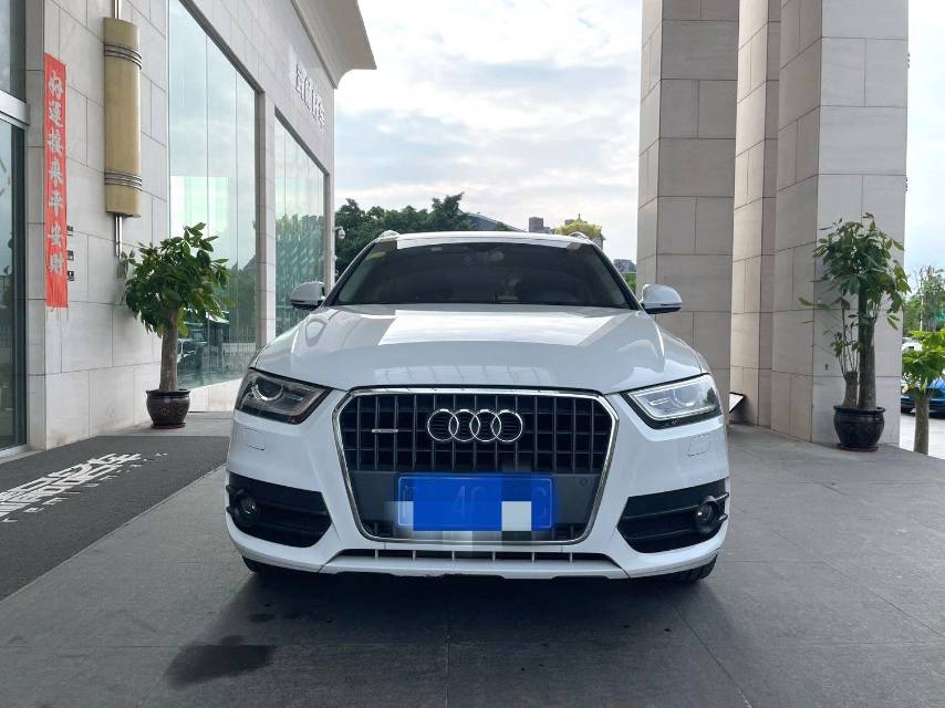Audi Q3 2013 #5 Audi Q3 2013 car image #5