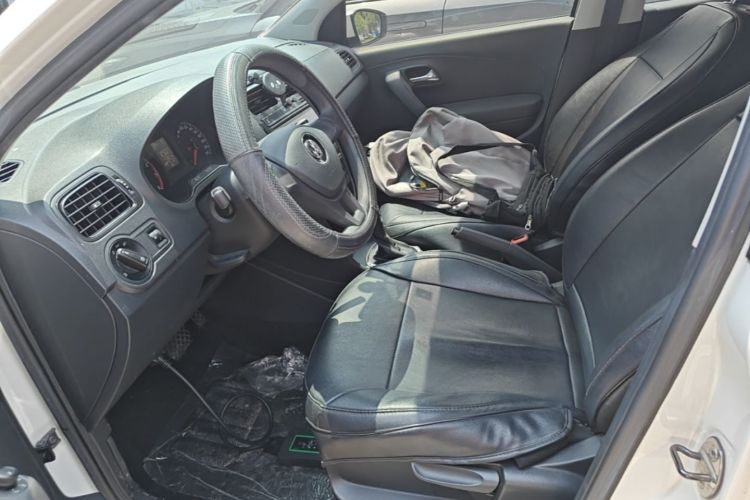 Volkswagen Polo 2019 #15 Volkswagen Polo 2019 car image #15
