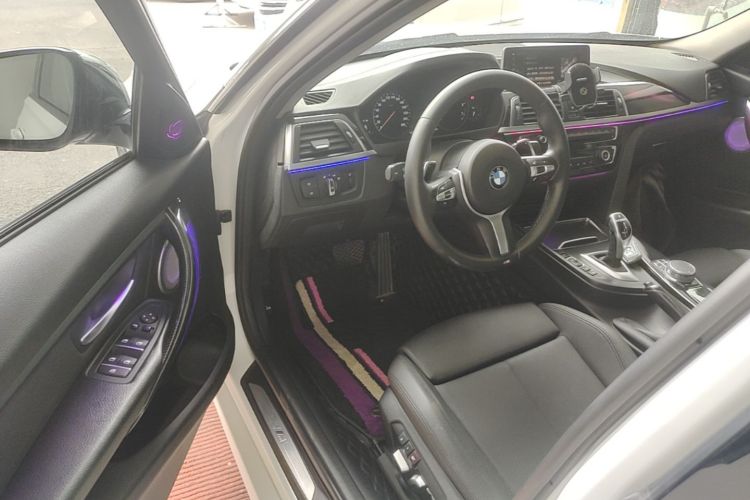 BMW 3 Series 2018 #16 BMW 3 Series 2018 car image #16