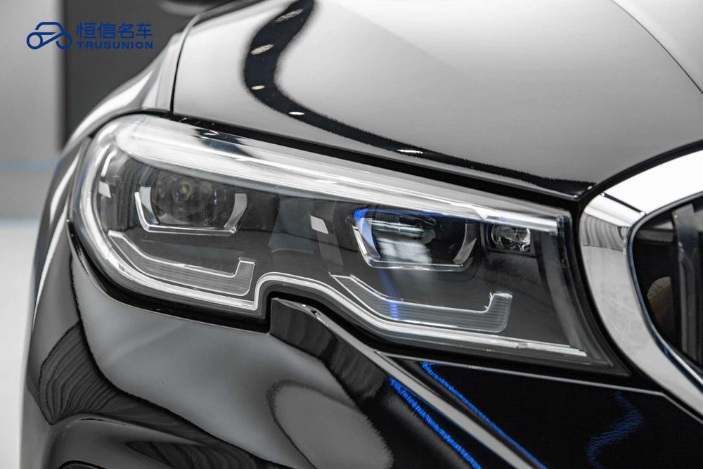 BMW 3 Series 2020 car image #9