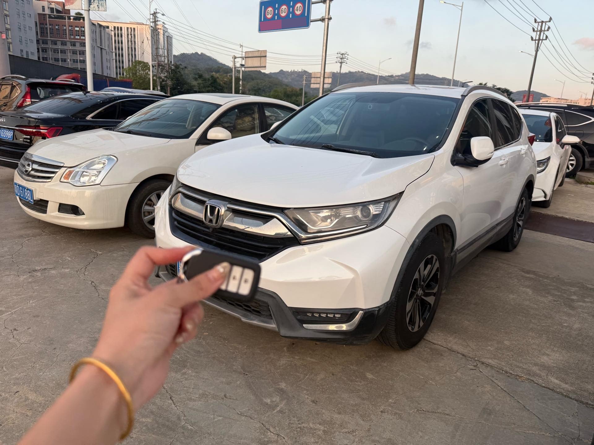 2019 2019 car image