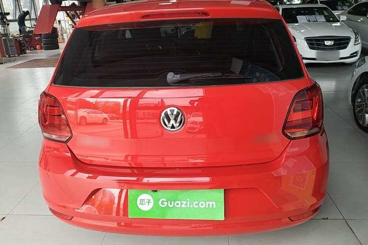Volkswagen Polo 2015 car image #6