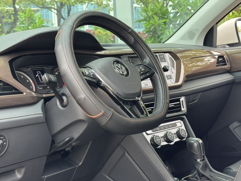 Volkswagen Tharu 2020 imagem de carro #6