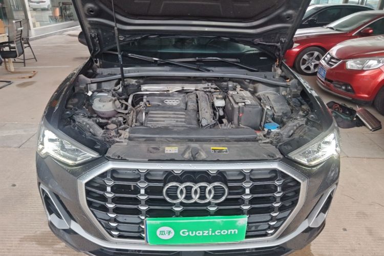 Audi Q3 2021 car image #20