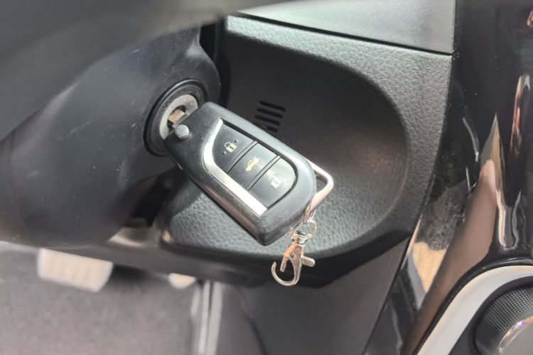 Toyota Corolla 2018 car image #9