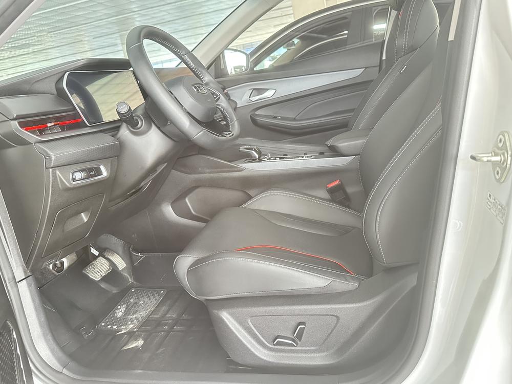 GEELY Binray 2024 car image #9