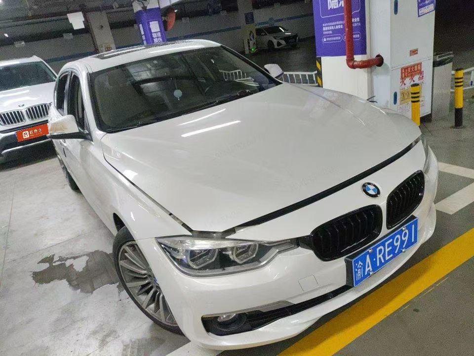 BMW 3 Series 2019 car image #2