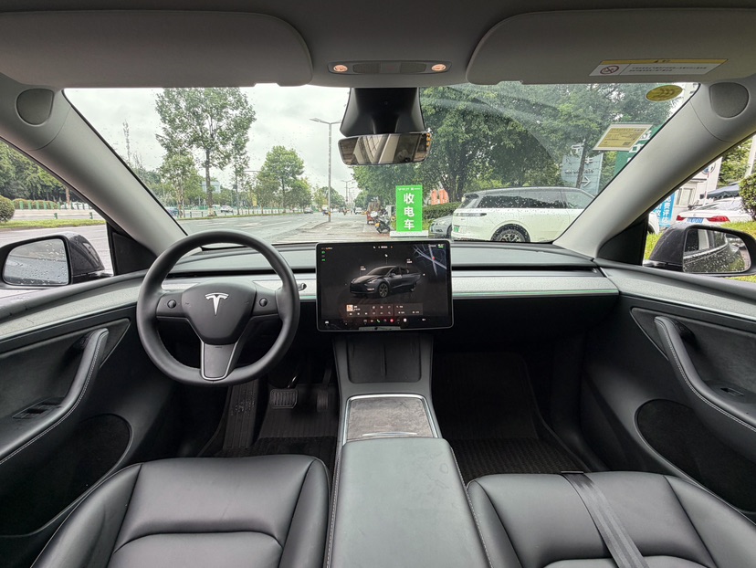 Tesla Model Y 2024 #9 Tesla Model Y 2024 immagine di auto #9