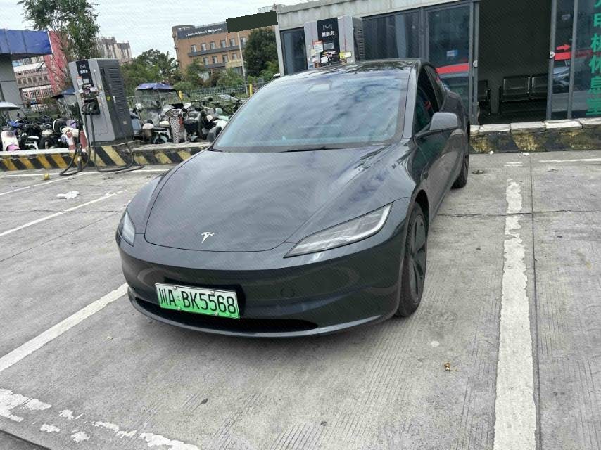 Tesla Model 3 2024 car image 