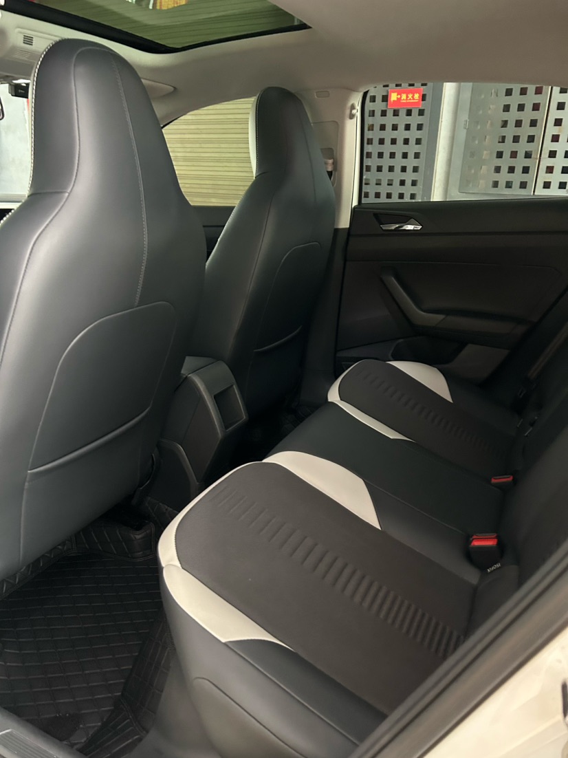 Volkswagen Polo 2021 car image #8