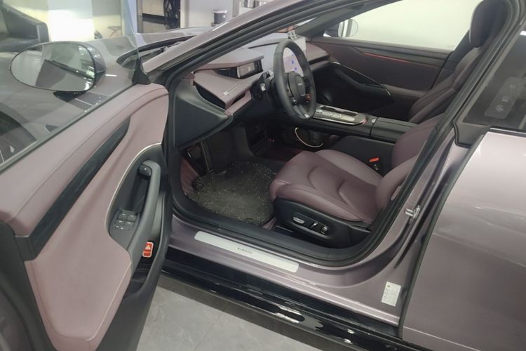 MI SU7 2025 car image #16