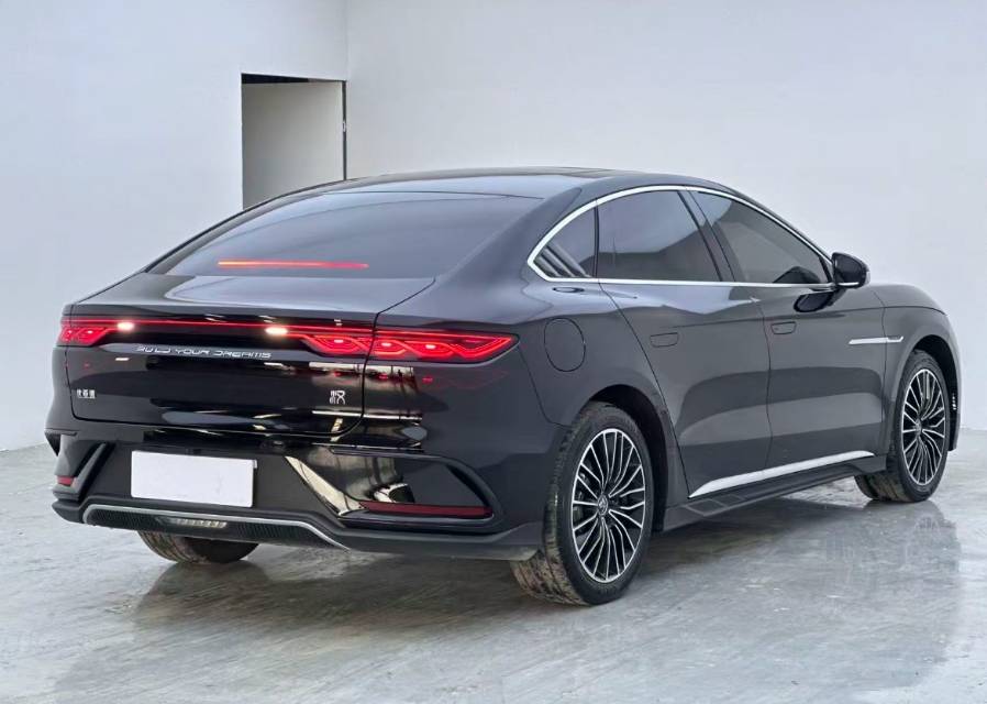 BYD Han 2024 car image #8