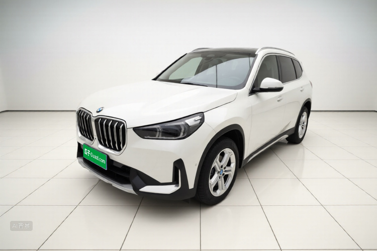 BMW X1 2024 car image #2