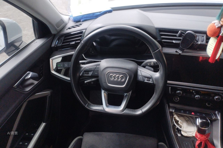 Audi Q3 2022 #12 Audi Q3 2022 car image #12