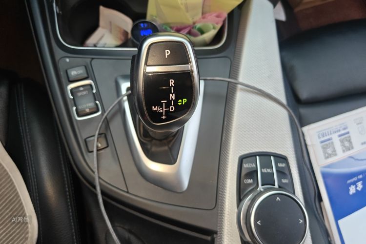 BMW 3 Series 2019 #16 BMW 3 Series 2019 car image #16