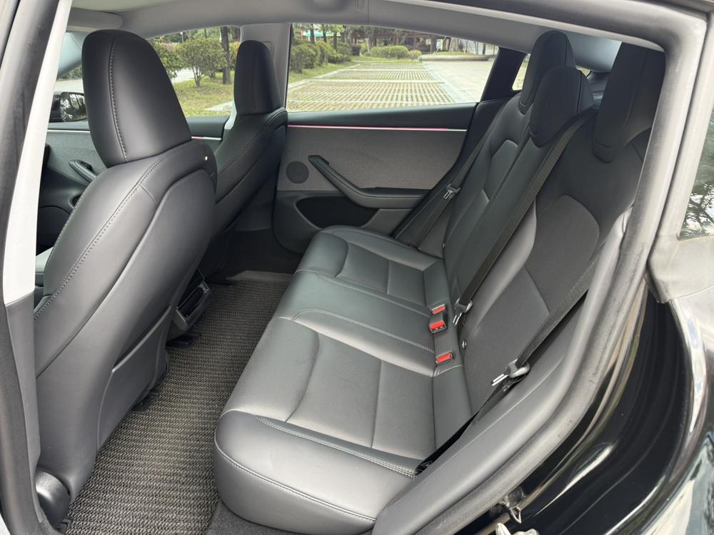 Tesla Model 3 2024 #16 Tesla Model 3 2024 car image #16