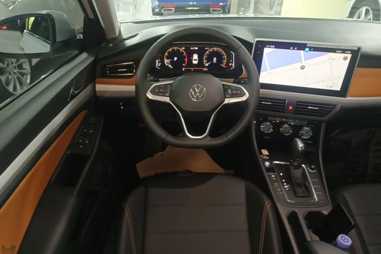 Volkswagen Bora 2025 car image #11