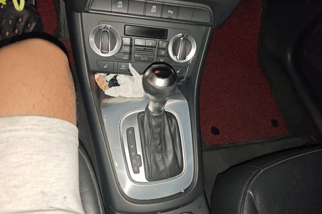 Audi Q3 2015 #29 Audi Q3 2015 car image #29