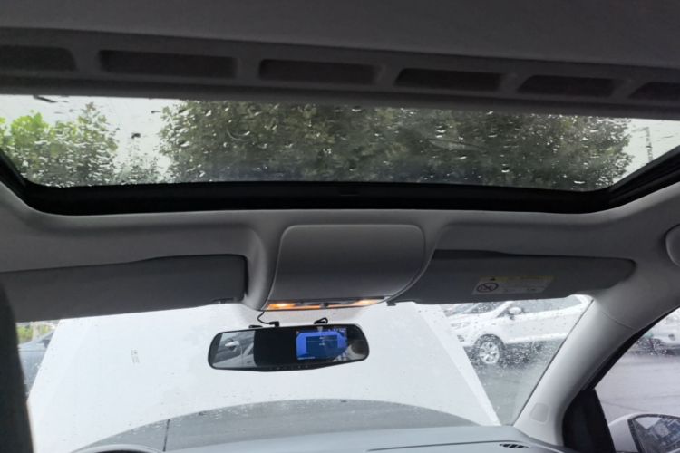 Volkswagen Polo 2017 car image #18