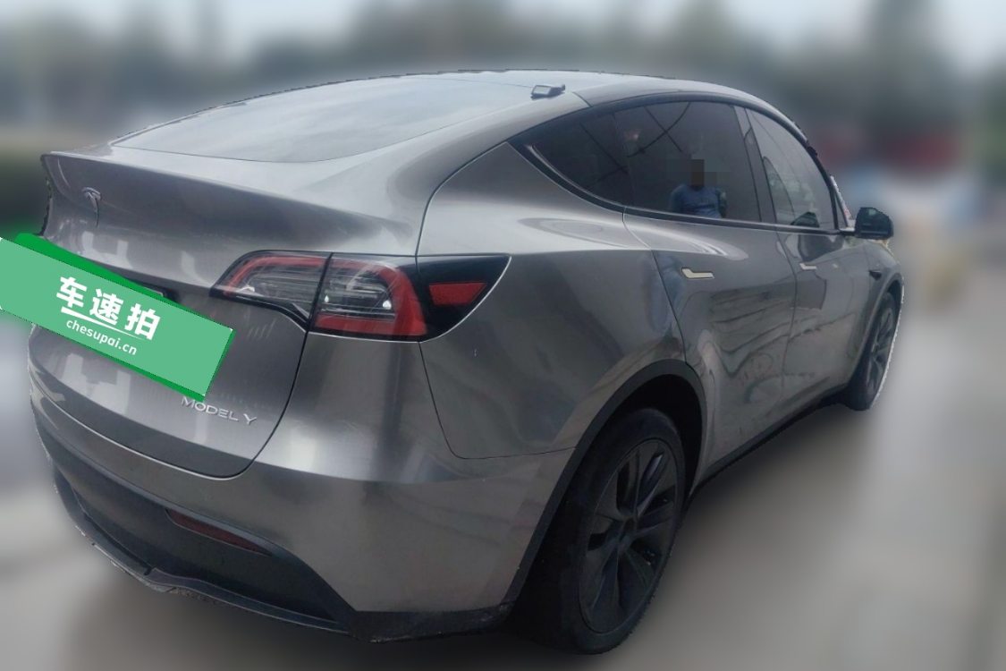Tesla Model Y 2024 car image #4