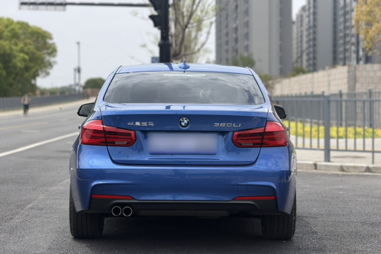 BMW 3 Series 2017 صورة سيارة #3