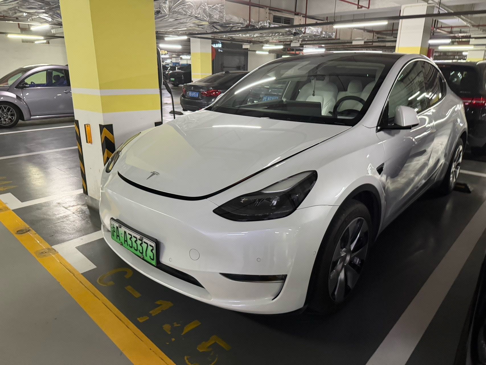 Tesla Model Y 2021 Tesla Model Y 2021 car image