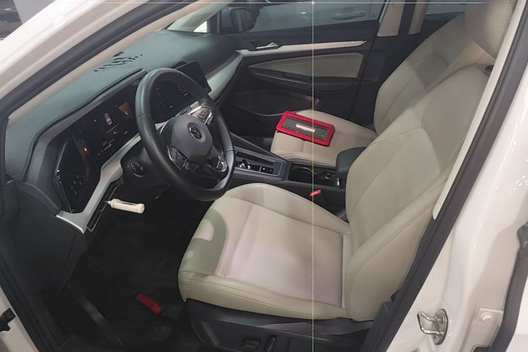 Volkswagen Golf 2022 #15 Volkswagen Golf 2022 صورة سيارة #15