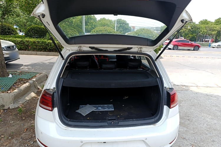 Volkswagen Golf 2018 #19 Volkswagen Golf 2018 car image #19