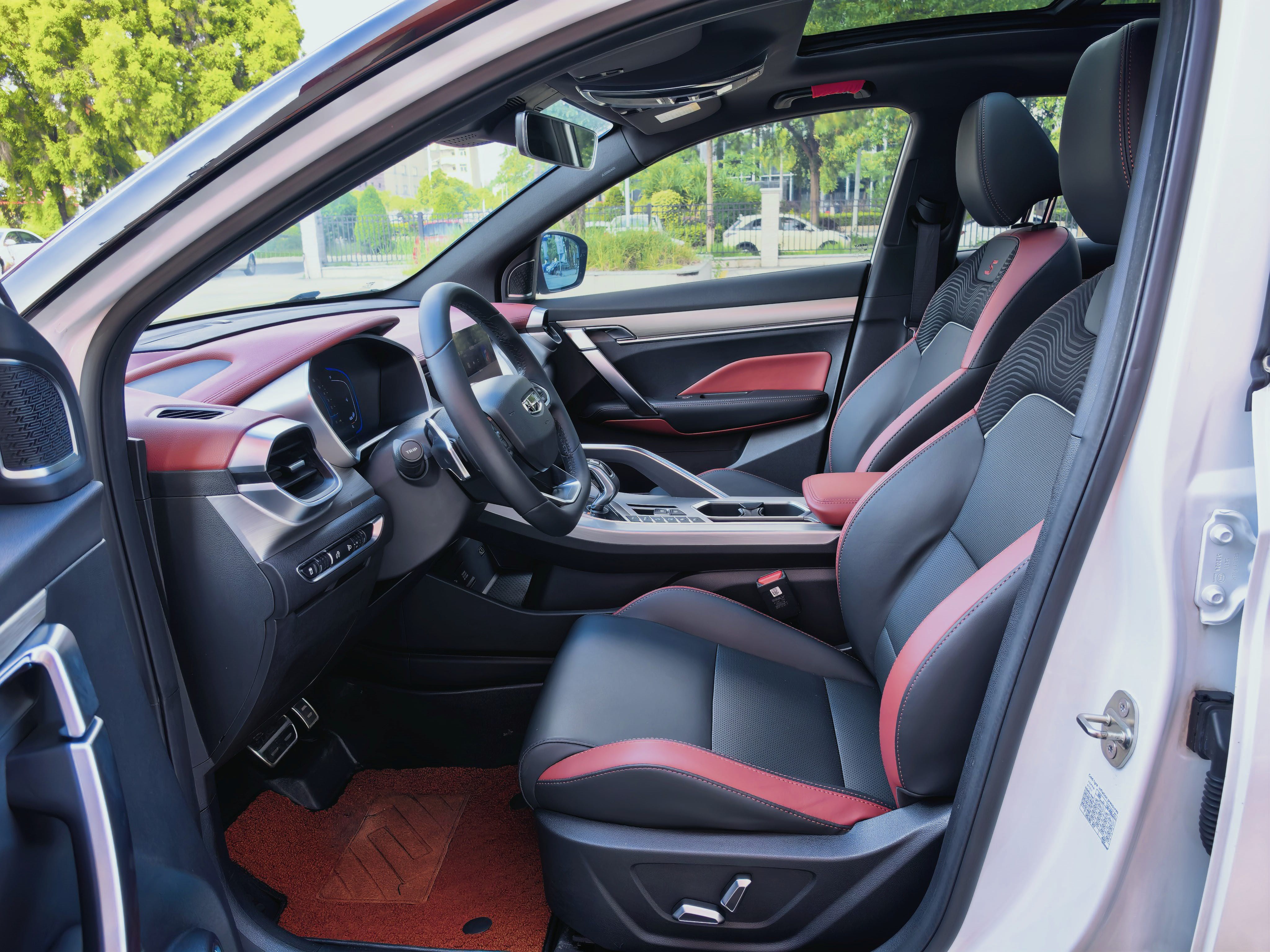 GEELY Coolray 2020 #2 GEELY Coolray 2020 car image #2
