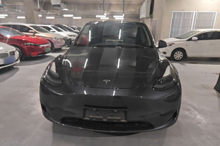 Tesla Model Y 2024 #3 Tesla Model Y 2024 car image #3