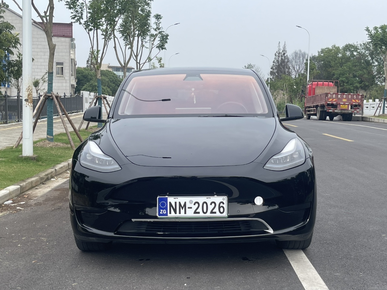 Tesla Model Y 2023 #2 Tesla Model Y 2023 صورة سيارة #2