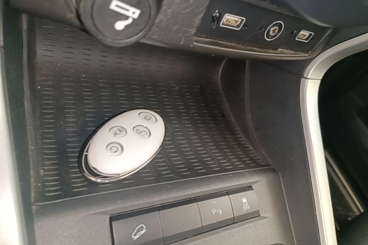 BYD Yuan 2017 #9 BYD Yuan 2017 car image #9