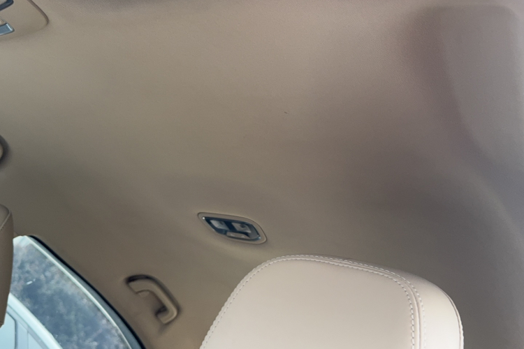 GEELY Emgrand 2018 car image #15