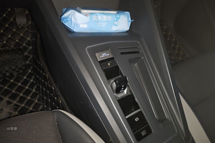 Volkswagen Golf 2021 car image #16
