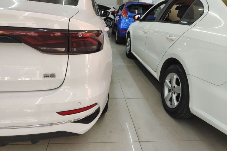 GEELY Emgrand 2022 #8 GEELY Emgrand 2022 car image #8