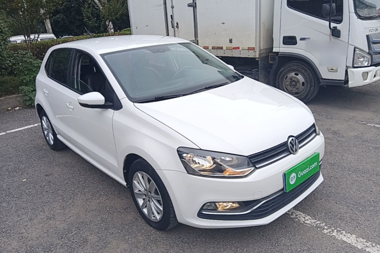 Volkswagen Polo 2015 #4 Volkswagen Polo 2015 car image #4