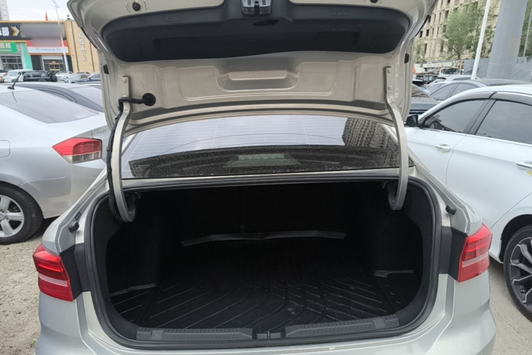Volkswagen Lavida 2019 #19 Volkswagen Lavida 2019 car image #19