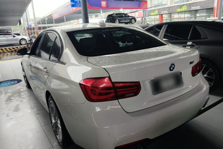 BMW 3 Series 2017 #5 BMW 3 Series 2017 car image #5