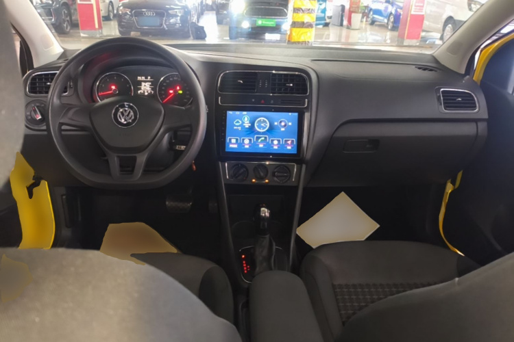 Volkswagen Polo 2015 #10 Volkswagen Polo 2015 car image #10
